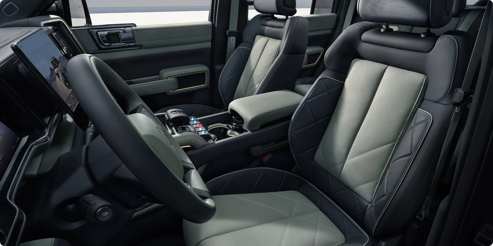 Interior DENZA B5 - Tecnologia em Harmonia com a Tradição